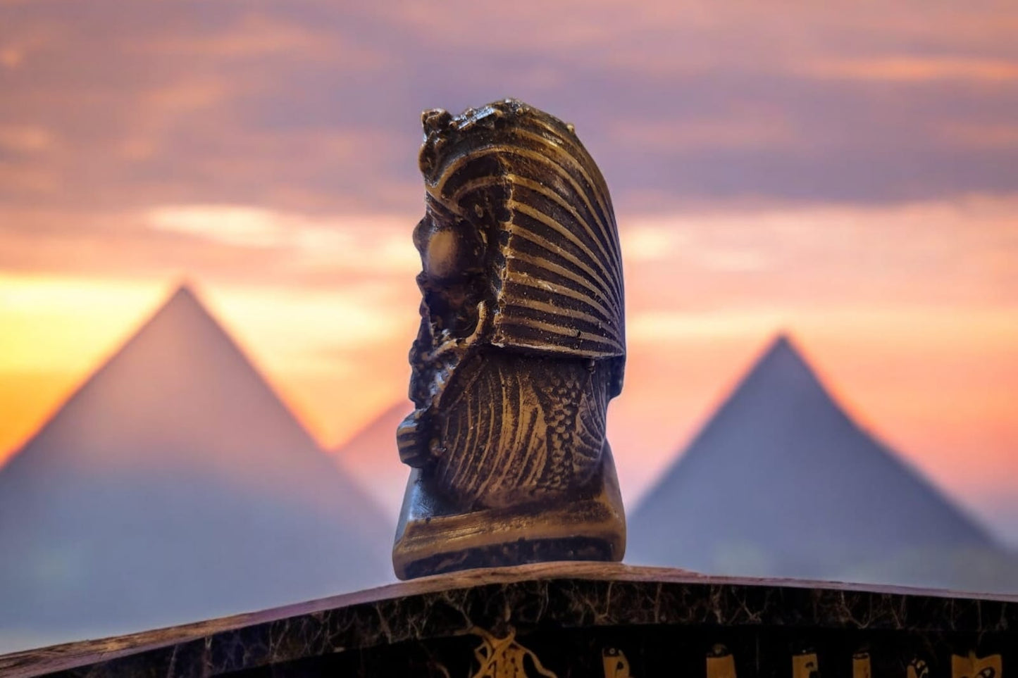 Mini Egyptian Pharaoh Statue