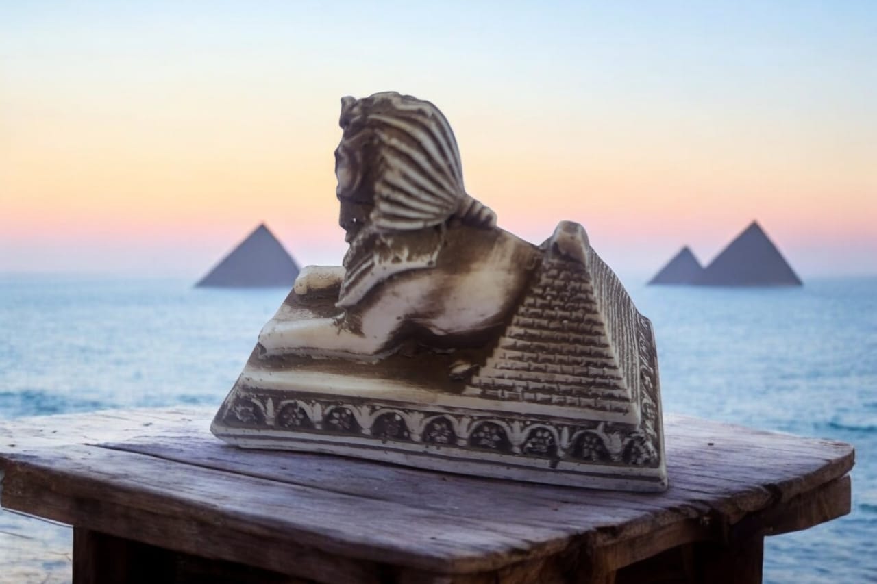 Mini Egyptian Sphinx Statue –
